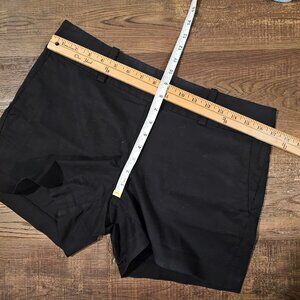 Ann Taylor City Short Mid-Rise 4” Chino Shorts, US8, Black